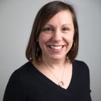 Elizabeth Zimmerman headshot